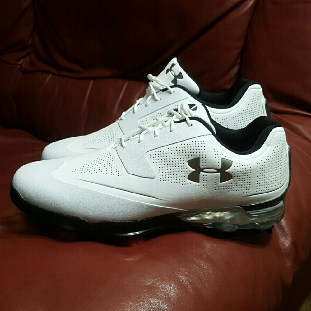 NWOT UNDER ARMOUR TOUR TIPS GOLF SHOE